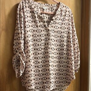 Maurice’s Patterned Pink Blouse. Size xxl.